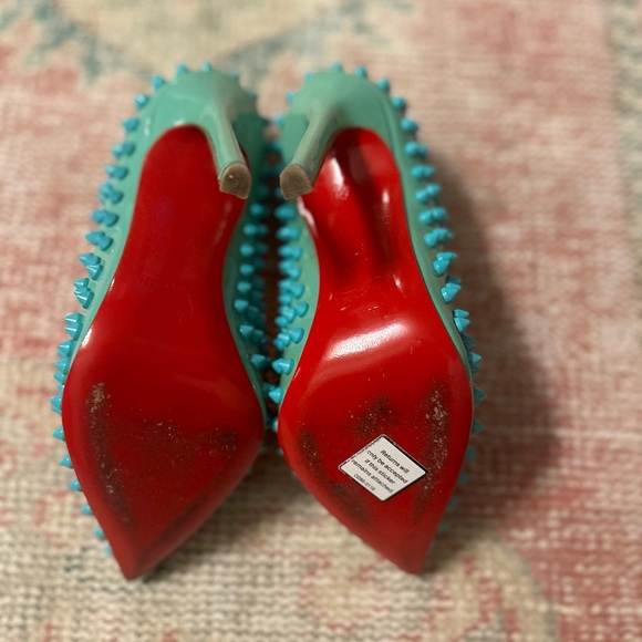 Rare Louboutin Turquoise Rock Stud Heels - Picture 4 of 4